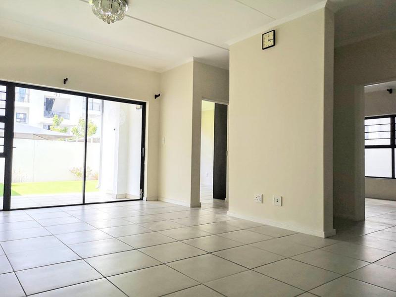 To Let 3 Bedroom Property for Rent in Sandown Western Cape